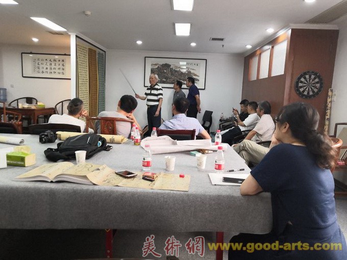 聚艺书院十二届国展看稿会在武昌举行